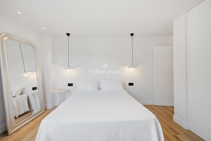 Foto d05a4a40-f9e9-42ff-9923-2a8355b0e95e. Pis amb calefacció aparcament a Marín