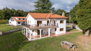 House  Covas-folgoso. Chalet independiente en cerdedocotobade