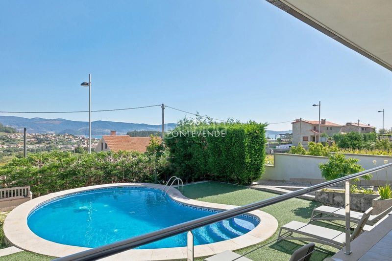 Foto 30cb6375-8121-47e4-b82d-c0886a1732dd. Chalet con riscaldamento parcheggio piscina in Dorrón Sanxenxo