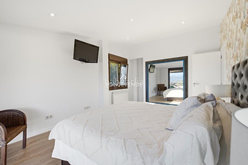 Foto d2af1619-4066-47f1-a0e3-768d6a4b7154. Chalet con riscaldamento parcheggio piscina in Dorrón Sanxenxo