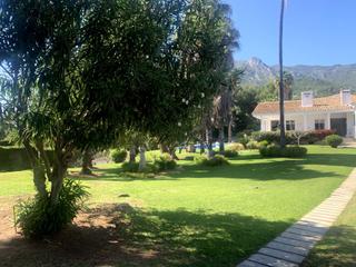Casa a Maria montiel 1. Amplia villa para una gran familia