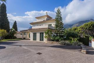 Casa en Reserva de valdeolletas 1. Villa en marbella cerca del centro