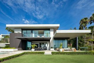 Xalet a The hills 5. Moderna villa con vistas panoramicas al mar
