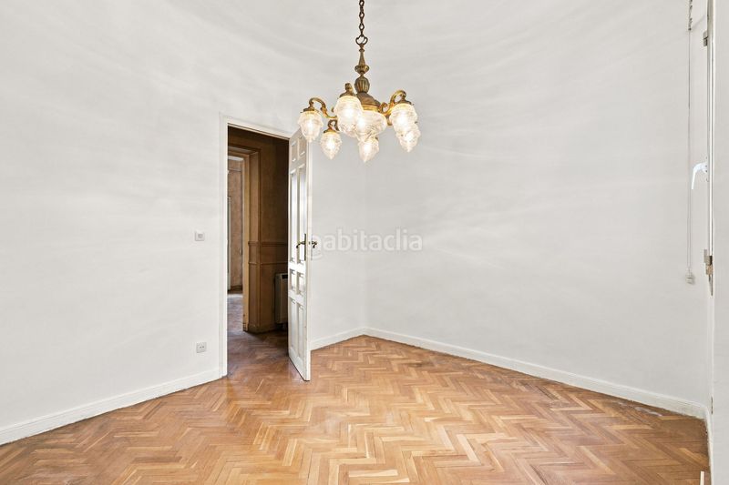 Foto f895356c-7c2f-4c1b-88a7-b21816964f92. Pis a Fuente del Berro Madrid