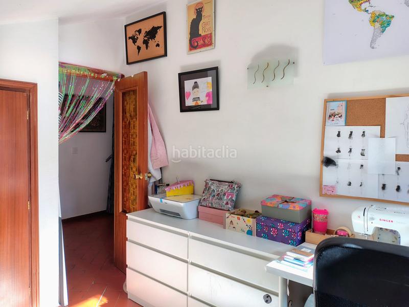 Foto 80d519c1-612e-4262-9394-1326ca1b74e8. Chalet with fireplace heating parking in Miraflores de la Sierra