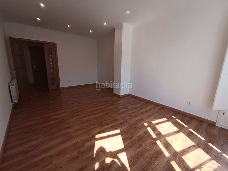 Foto f451fcaf-7d11-4af0-adfa-b24fa714cc5a. Àtic a Centro Ourense