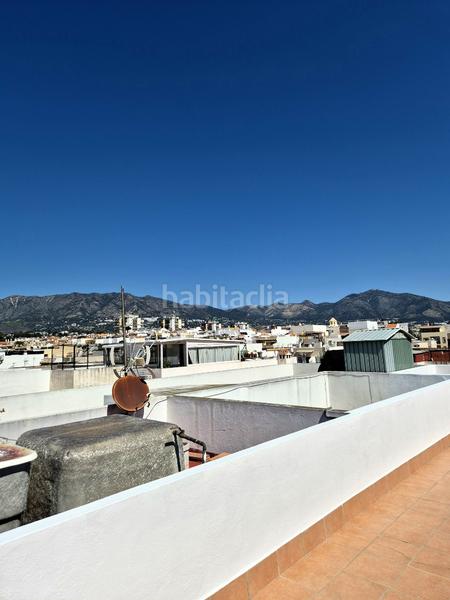 Foto 6a691a39-eafc-4721-bf38-c5c0a551a21e. Ático en calle azucena 34 ático con terraza y enorme solárium en Mijas