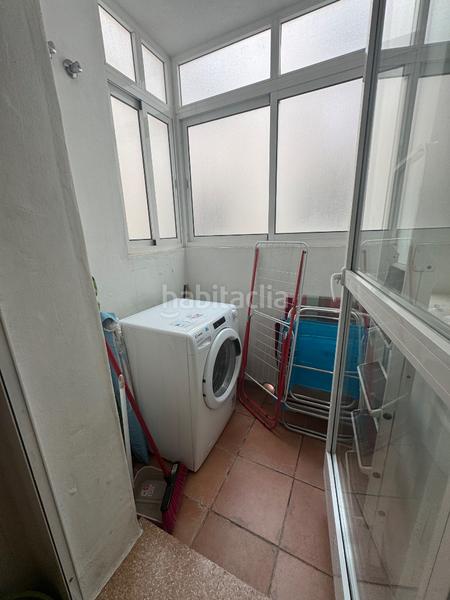 Foto 58c891e8-2641-45e1-aca7-c5272d817dc2. Alquiler apartamento en calle alcalá galiano 54b estupendo piso de septiembre a junio 2026 en Fuengirola