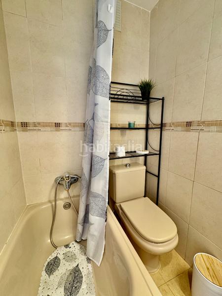 Foto 012c22aa-4d1e-4bdf-bddb-f5afb65aab2e. Apartamento en calle valladolid 13 gran piso centro reformado y terraza en Fuengirola