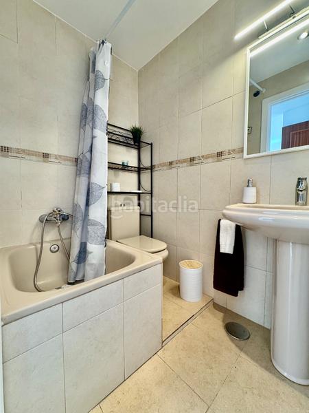 Foto ca694656-be92-4715-8678-97432e5fe33a. Apartamento en calle valladolid 13 gran piso centro reformado y terraza en Fuengirola