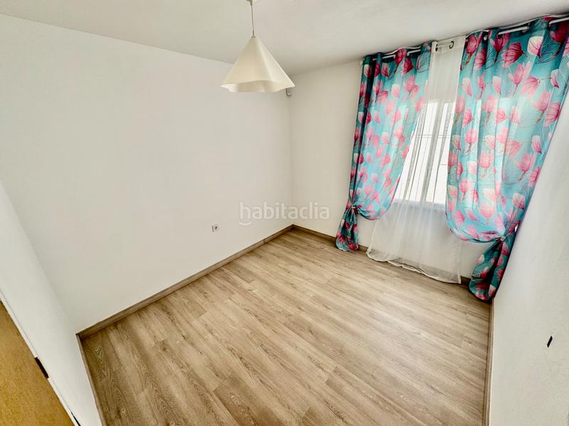 Foto f2ebb0d9-8a02-472c-916d-1af721033625. Apartamento en calle valladolid 13 gran piso centro reformado y terraza en Fuengirola
