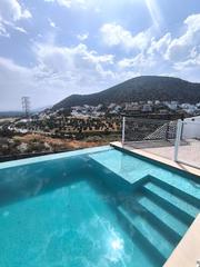 Rent House in Calle hebe 8
