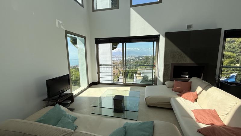 Foto 3c72de30-8319-4585-836f-806e364fbaf4. Haus in calle esterlicia 1 in Pinares de San Antón Málaga