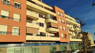Apartament  Avenida de andalucía 1c. Gran piso equipado con garaje y piscina