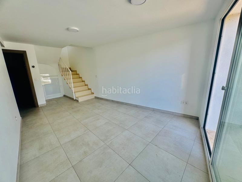 Foto 953031a7-5e5b-4521-8e78-ac2d0399cba6. Maison jumelée dans calle brezos 3b dans Torreblanca del Sol Fuengirola