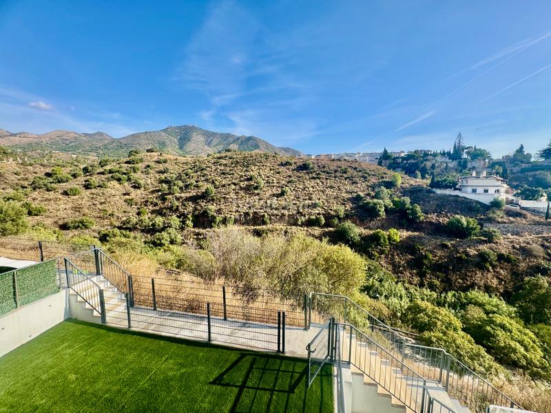 Foto ecad3593-5072-4a2c-8f4d-cbc6f52ce391. Reihenhaus in calle brezos 3b in Torreblanca del Sol Fuengirola