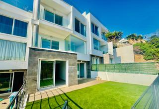 Semi detached house in Calle Brezos 3B