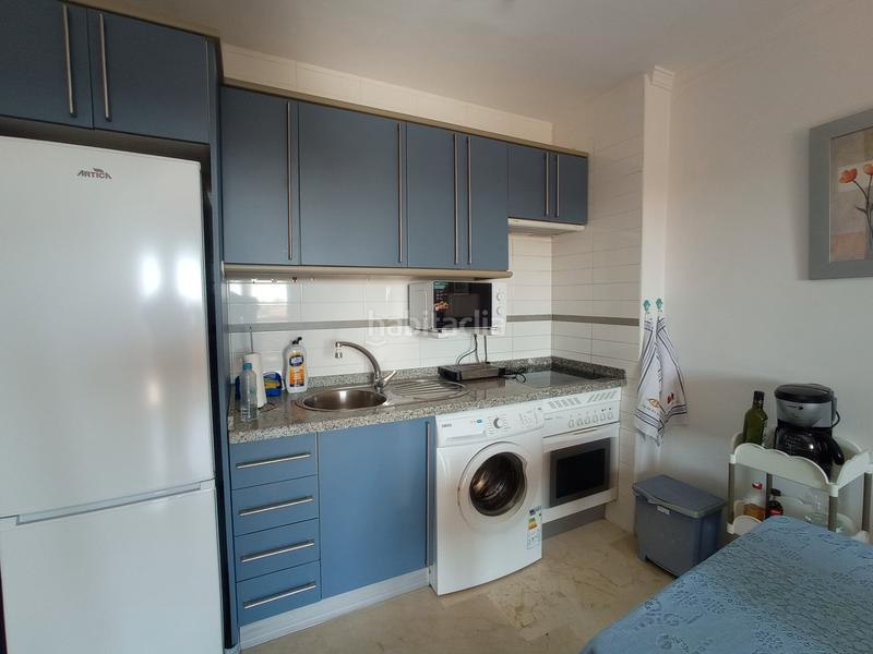 Foto 3020a3e6-44d7-46ca-909c-364f4d9136a4. Appartement dans calle narciso 5 dans Los Pacos Fuengirola