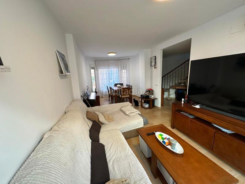 Foto 370ab270-52d1-4435-9982-6173e26db2df. Casa adosada en calle colibrí 2 gran casa adosada en las lagunas con garaje en Mijas