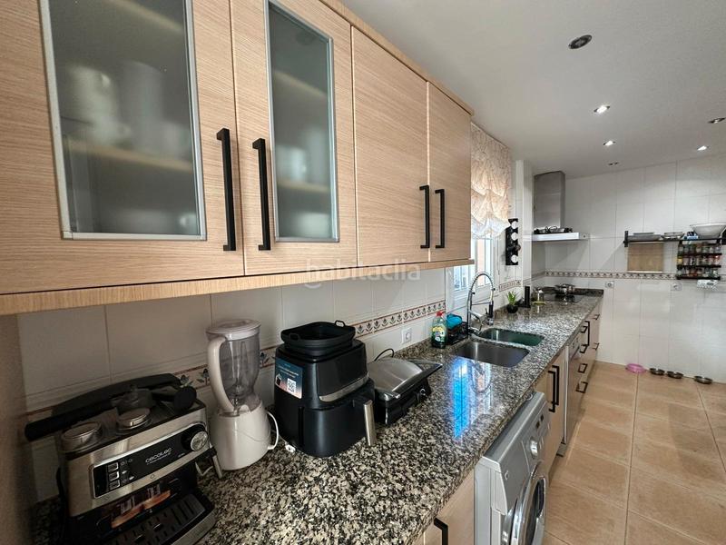 Foto 561589ff-0008-4e17-b922-e8b53fb9466f. Casa adosada en calle colibrí 2 gran casa adosada en las lagunas con garaje en Mijas