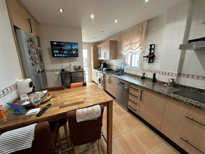 Foto 59d56709-9425-40bb-9fdd-ad158451a0cc. Casa adosada en calle colibrí 2 gran casa adosada en las lagunas con garaje en Mijas