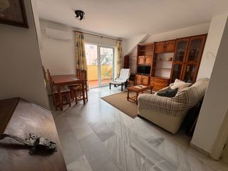 Affitto Appartamento in Calle francisco cano 44. Acogedor apartamento con terraza en los boliches – larga tempora