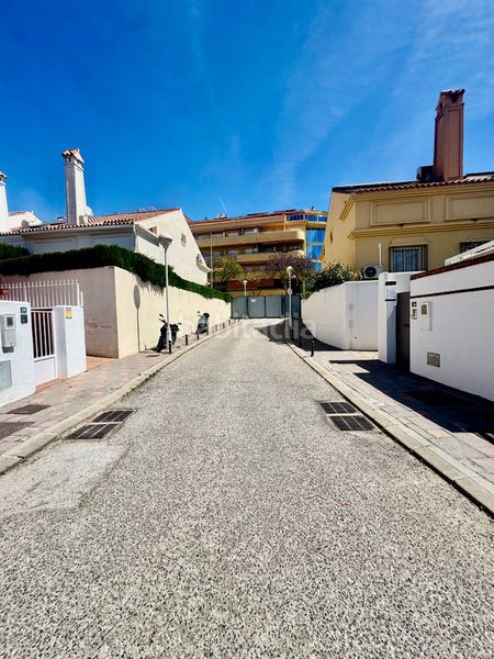 Foto 569de544-c455-4540-add1-f07cf77e0e0c. Casa adossada amb calefacció aparcament piscina a Fuengirola