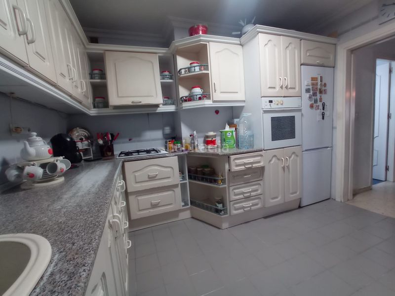 Foto 458033ce-3fbd-4743-9689-591cbf3a6412. Pis a calle frascuelo 8 a Los Boliches Fuengirola