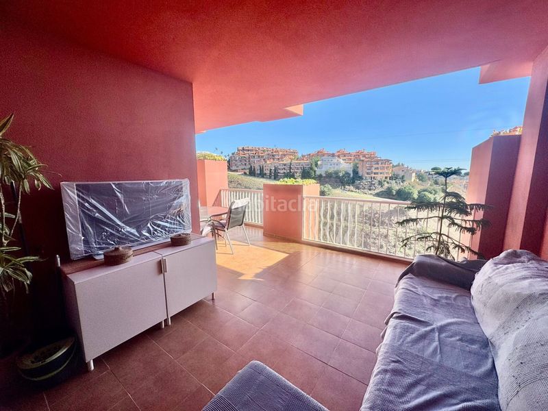 Foto 6268651a-695b-4ae5-9781-7a3c240687a4. Apartament amb aparcament piscina a Los Pacos Fuengirola
