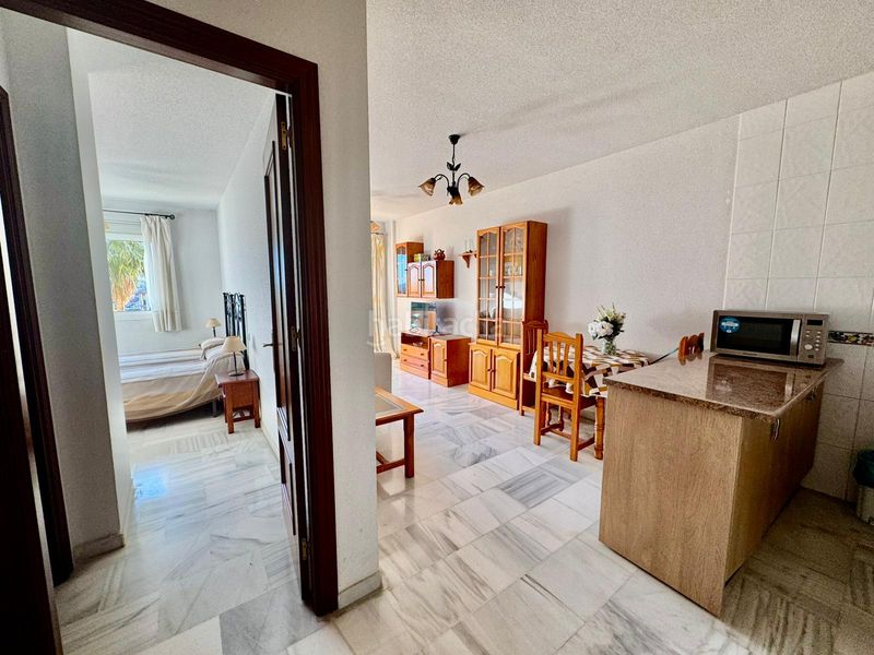 Foto 639b71f6-efba-41f3-b6d8-fba3af3e0300. Apartament amb piscina a Los Pacos Fuengirola
