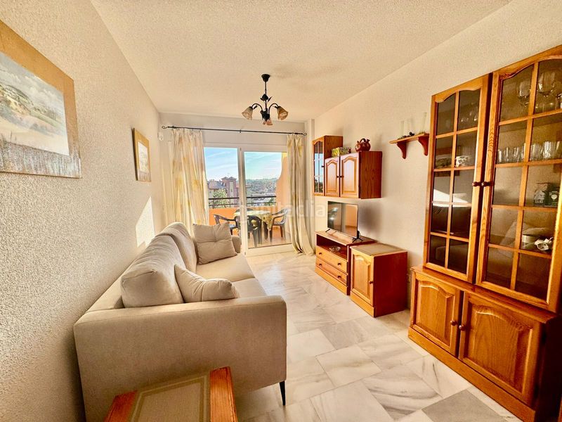Foto 7fffe35a-6f4d-4006-9269-a4cd672645a5. Apartament amb piscina a Los Pacos Fuengirola
