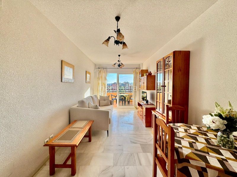 Foto 849971d9-5dfd-4f71-86d8-05942e2e6c34. Apartament amb piscina a Los Pacos Fuengirola