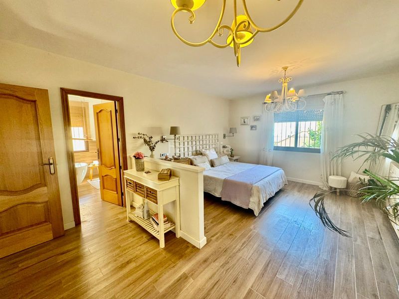 Foto 052744c0-022e-436c-bd15-43b091684763. Xalet amb xemeneia aparcament piscina a campo de Mijas Mijas