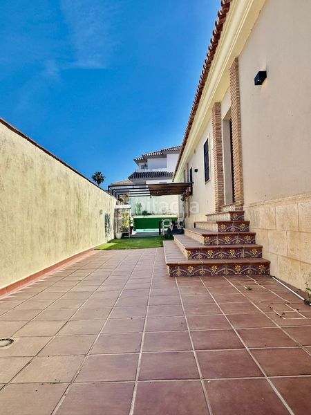 Foto ef5d9f18-9c6f-4ac4-b09e-d5d00cffb224. Xalet amb xemeneia aparcament piscina a campo de Mijas Mijas