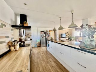 Chalet  Calle poleo de sierrezuela. Villa independiente con apartamento privado en la sierrezuela –