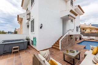 Location Chalet  Calle los vecinos 3