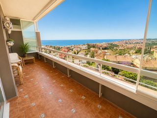 Àtic  Calle el lirio. Apartamento con vistas al mar, gran terraza y rentabilidad en fu