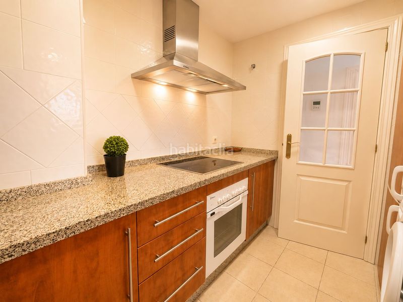 Foto d6a9848f-9ab5-4e3b-ba19-7498013927df. Apartament amb aparcament piscina a Santa María Marbella