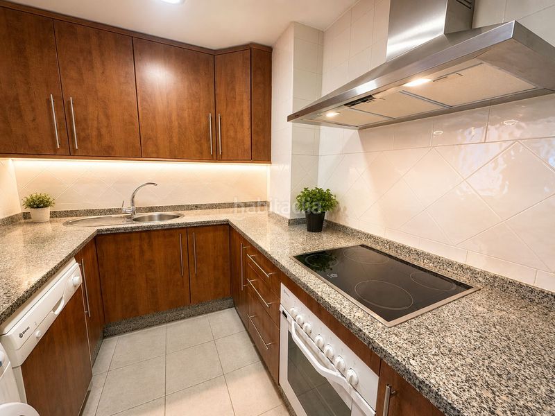 Foto d6ea89ad-c9bb-4435-bed9-0afae1de6458. Apartament amb aparcament piscina a Santa María Marbella