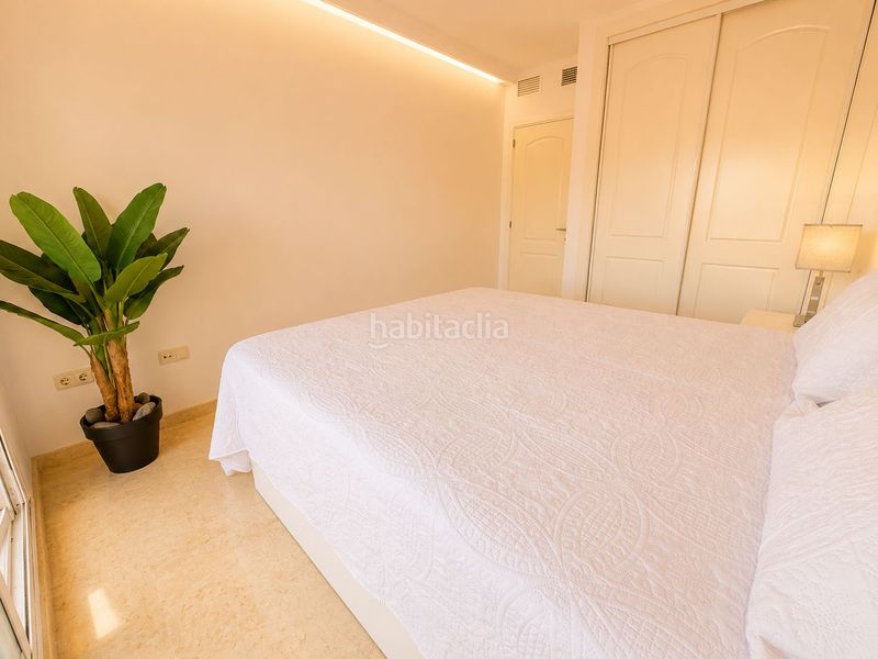 Foto d86bab7f-8e41-4e3e-8d96-dd7b86629f92. Apartament amb aparcament piscina a Santa María Marbella