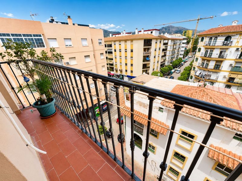 Foto 983c3bba-3ec1-4ed6-8704-9990ba92f160. Apartament amb xemeneia a Centro ciudad Fuengirola