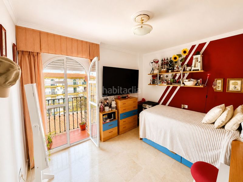 Foto b736511b-b5f4-4a43-b957-60f888c1dfac. Apartament amb xemeneia a Centro ciudad Fuengirola