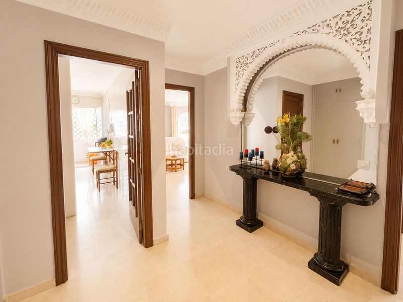 Foto bd224143-8e60-4abd-8ec4-230b009ad078. Apartament amb xemeneia a Centro ciudad Fuengirola