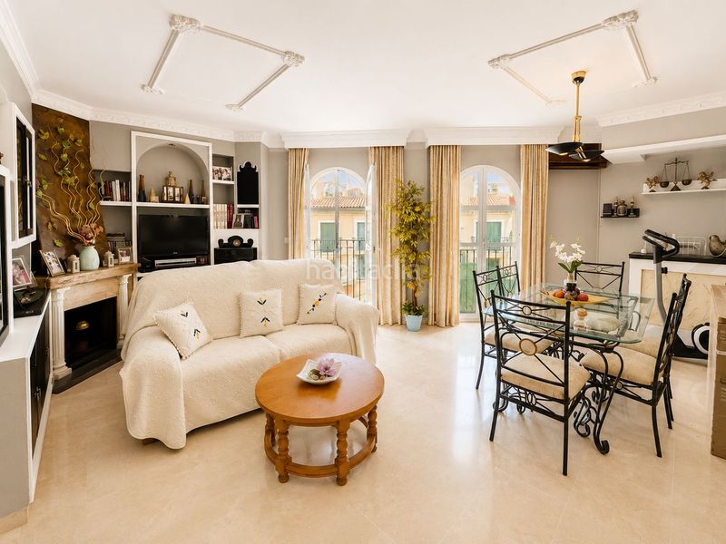 Foto d782f899-fcc4-43a0-8470-80bd4a27252c. Apartament amb xemeneia a Centro ciudad Fuengirola