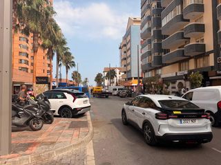 Aparcament cotxe  Calle jacinto benavente 16. Garaje privado a la venta al lado playa