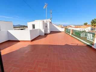 Casa en Avenida de andaluc�a 33. Casa mata en el alhaurin el grande centro