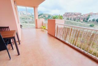 Apartament en Calle isabel la catolica 20-. Gran apartamento con amplia terraza y una garaje en los pacos