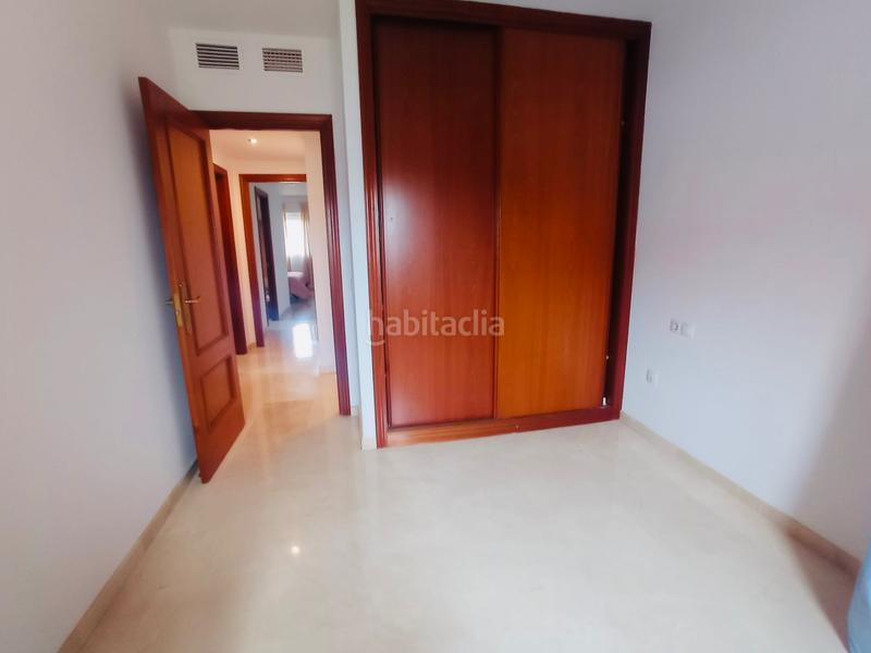 Foto 404f8a25-7580-41b3-bb4f-dacc52cb3803. Apartament a calle isabel la catolica 20- a Los Pacos Fuengirola