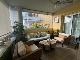 Apartament a Puerto de cabopino 1. Amplio y luminoso piso reformado en cabopino – marbella