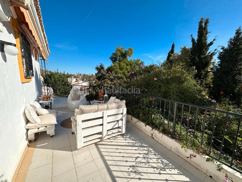 Foto 83052ac5-f66c-44df-8ad3-28adfdba1409. Maison jumelée dans calle limones del lagarejo 17 dans Mijas